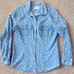 Women’s Button Up Long Sleeve - size M
